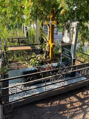 Эксклюзивный памятник CW16 1200х600х80 мм